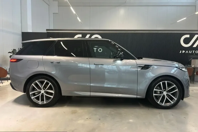 Land Rover Range Rover Sport din 2025 cu 8.062 km - oferta LAN210022 - foto 6