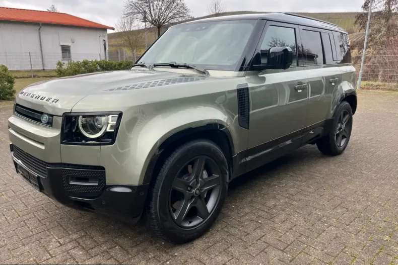 Land Rover Defender din 2025 cu 32.568 km - oferta LAN210023 - foto 2