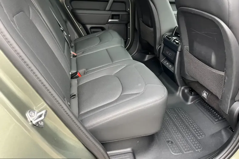 Land Rover Defender din 2025 cu 32.568 km - oferta LAN210023 - foto 13