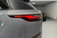 Land Rover Range Rover Velar din 2025 cu 14.206 km - oferta LAN210026 - foto 12
