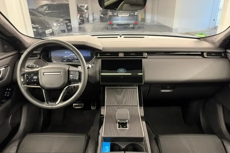 Land Rover Range Rover Velar din 2025 cu 14.206 km - oferta LAN210026 - foto 17