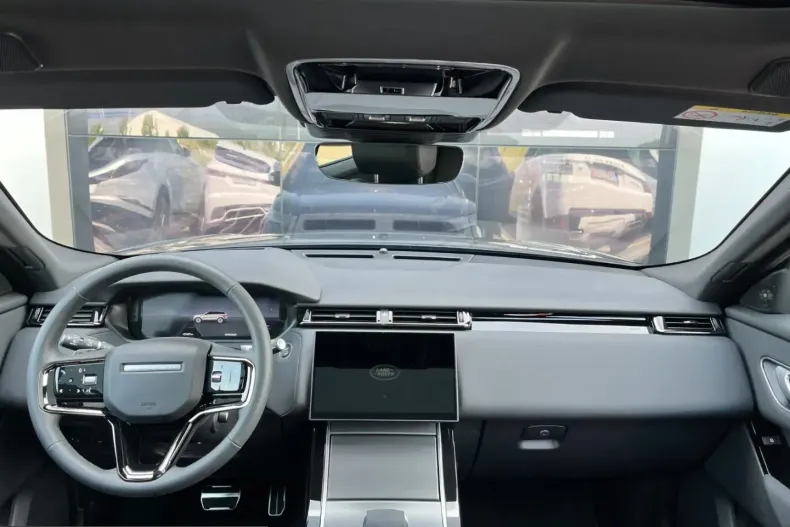 Land Rover Range Rover Velar din 2024 cu 43.000 km - oferta LAN210027 - foto 10