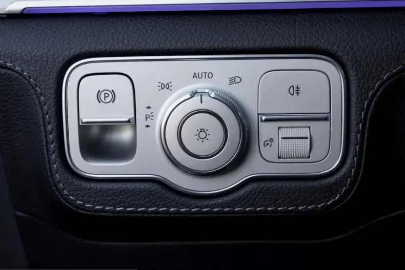 Mercedes-Benz GLE 53 AMG (Clasa GLE) din 2021 cu 29.950 km - oferta MER210031 - foto 19
