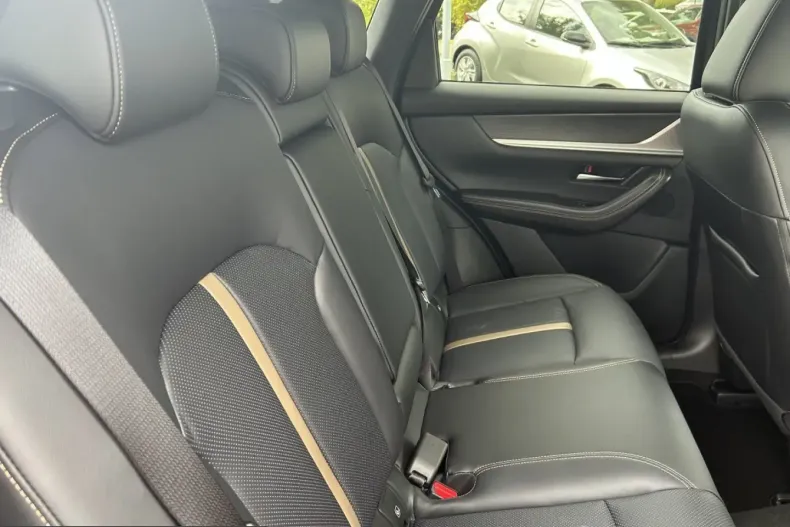 Mazda CX-60 din 2025 cu 4.380 km - oferta MAZ210041 - foto 8