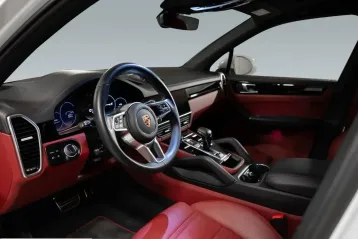 Porsche Cayenne din 2023 - oferta POR210046