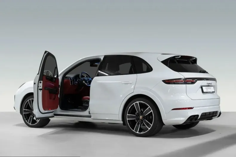Porsche Cayenne din 2023 cu 62.999 km - oferta POR210046 - foto 10