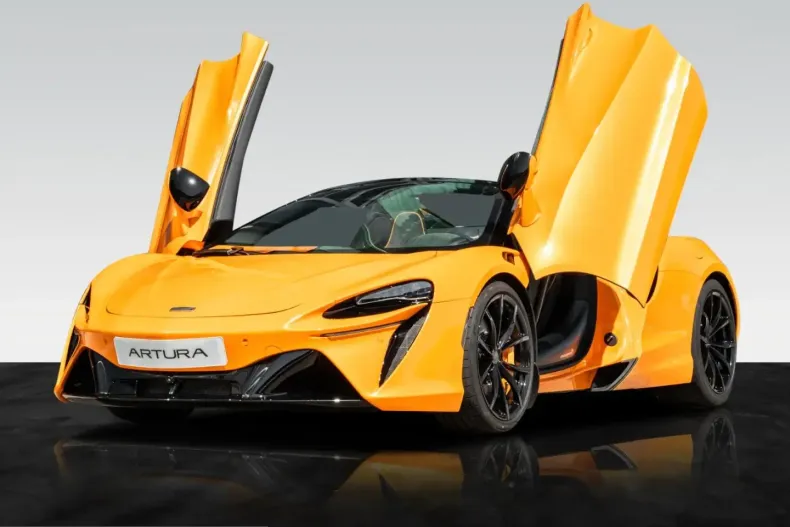 McLaren Artura din 2024 cu 12.400 km - oferta MCL210047 - foto 10