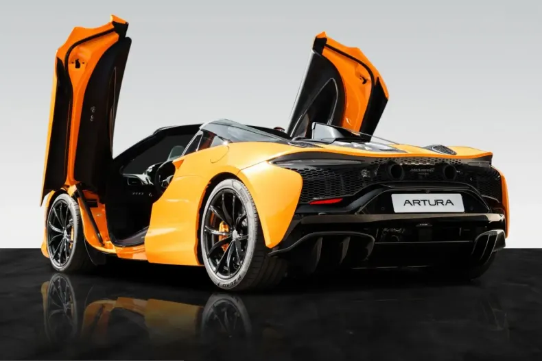 McLaren Artura din 2024 cu 12.400 km - oferta MCL210047 - foto 11