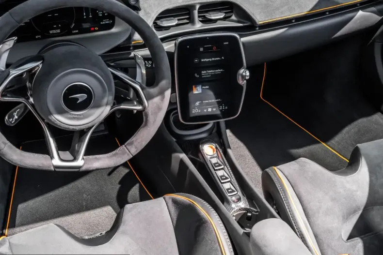 McLaren Artura din 2024 cu 12.400 km - oferta MCL210047 - foto 22