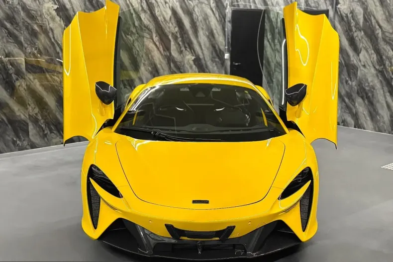 McLaren Artura din 2024 cu 2.000 km - oferta MCL210048 - foto 8