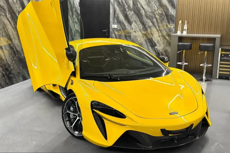 McLaren Artura din 2024 cu 2.000 km - oferta MCL210048 - foto 12