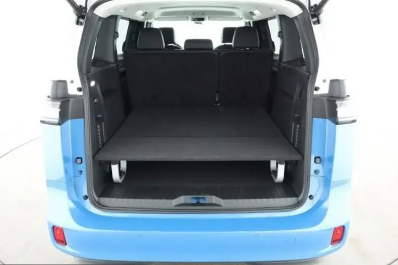 Volkswagen ID. Buzz din 2025 cu 10.832 km - oferta VOL210049 - foto 11