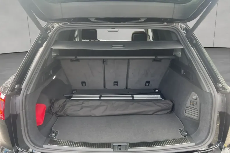 Volkswagen Touareg din 2025 cu 9.270 km - oferta VOL210050 - foto 6