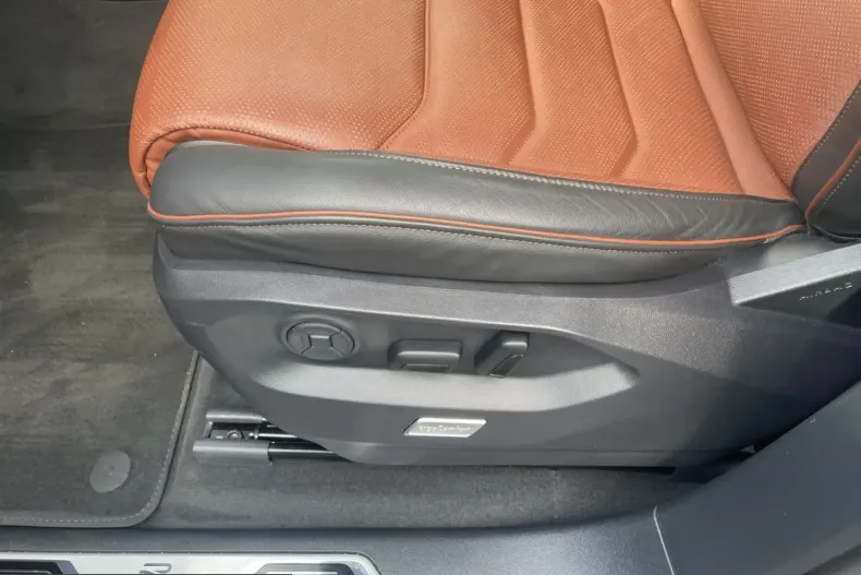 Volkswagen Touareg din 2025 cu 9.270 km - oferta VOL210050 - foto 22