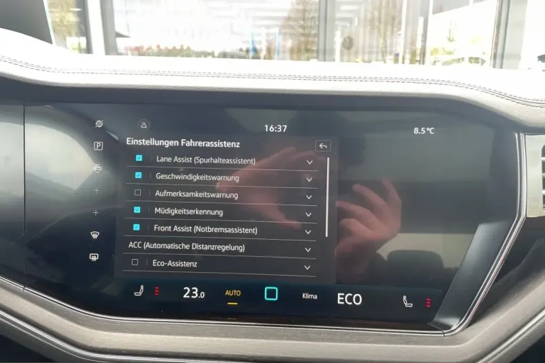 Volkswagen Touareg din 2025 cu 9.270 km - oferta VOL210050 - foto 28