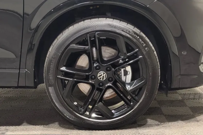Volkswagen Tiguan din 2024 cu 12.873 km - oferta VOL210053 - foto 19