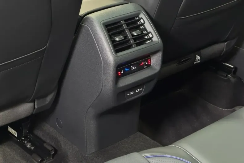 Volkswagen Tiguan din 2024 cu 12.873 km - oferta VOL210053 - foto 23