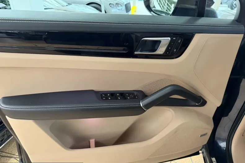Porsche Cayenne din 2021 cu 52.000 km - oferta POR210063 - foto 16
