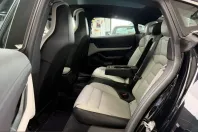 Porsche Taycan din 2022 cu 44.900 km - oferta POR210072 - foto 14