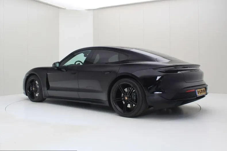 Porsche Taycan din 2021 cu 54.235 km - oferta POR210073 - foto 3