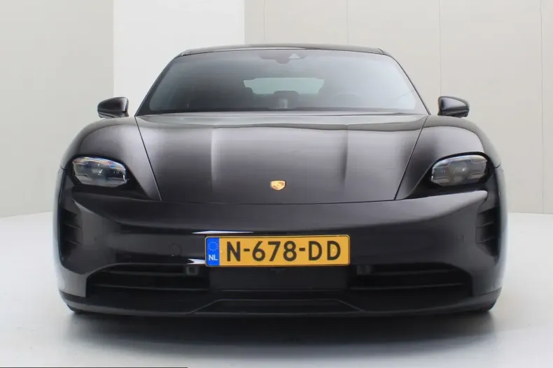 Porsche Taycan din 2021 cu 54.235 km - oferta POR210073 - foto 5