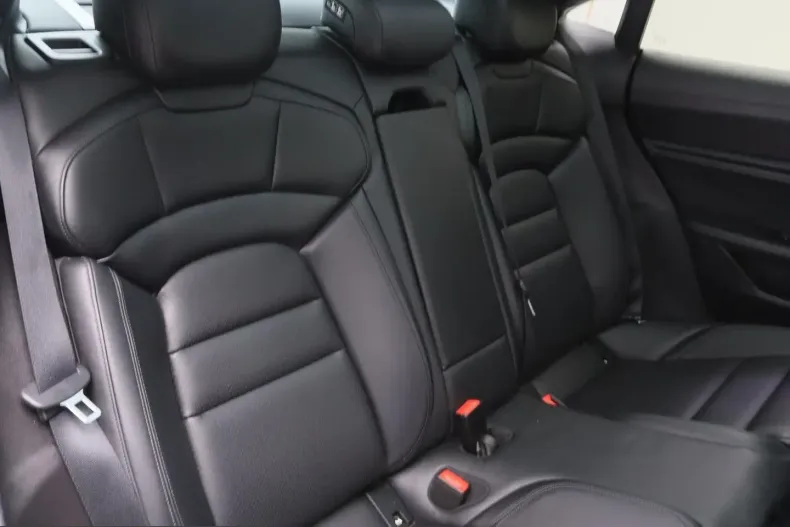 Porsche Taycan din 2021 cu 54.235 km - oferta POR210073 - foto 10