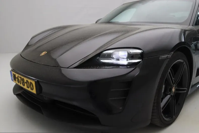 Porsche Taycan din 2021 cu 54.235 km - oferta POR210073 - foto 40