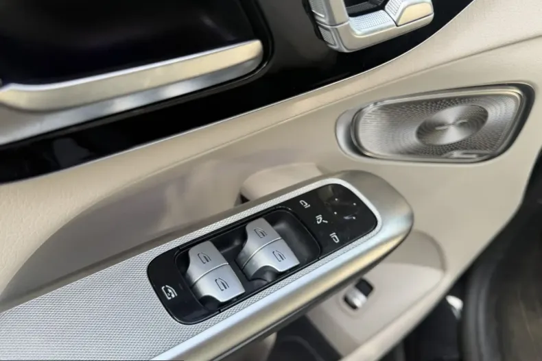 Mercedes-Benz GLC 220 (Clasa GLC) din 2024 cu 39.013 km - oferta MER210074 - foto 17