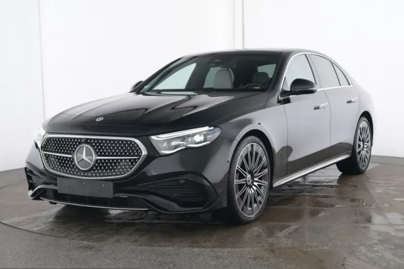 Mercedes-Benz E 220 (Clasa E) din 2025 cu 21.540 km - oferta MER210075 - foto 1