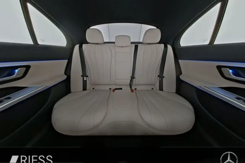 Mercedes-Benz E 220 (Clasa E) din 2025 cu 21.540 km - oferta MER210075 - foto 7