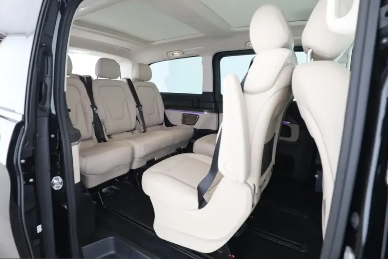 Mercedes-Benz V 300 (Clasa V) din 2025 cu 15.100 km - oferta MER210079 - foto 8