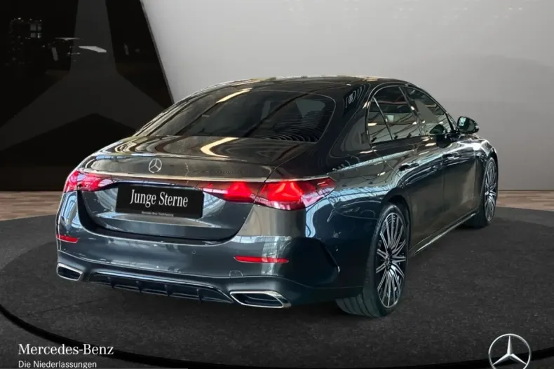 Mercedes-Benz E 220 (Clasa E) din 2025 cu 19.339 km - oferta MER210080 - foto 5