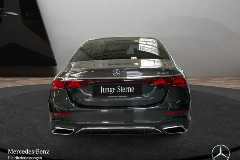 Mercedes-Benz E 300 (Clasa E) din 2025 cu 18.632 km - oferta MER210081 - foto 6