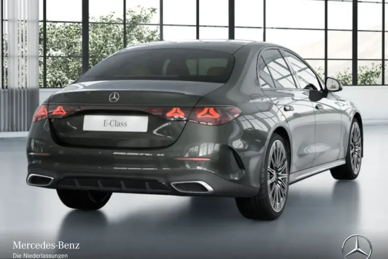 Mercedes-Benz E 220 (Clasa E) din 2025 cu 28.056 km - oferta MER210082 - foto 3