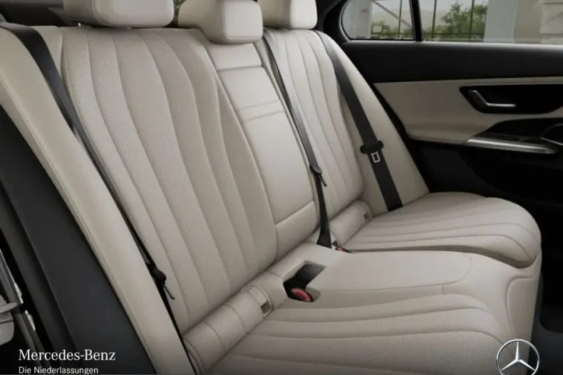 Mercedes-Benz E 220 (Clasa E) din 2025 cu 22.960 km - oferta MER210083 - foto 10