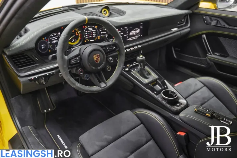 Porsche 992 din 2025 cu 3.100 km - oferta POR210085 - foto 37