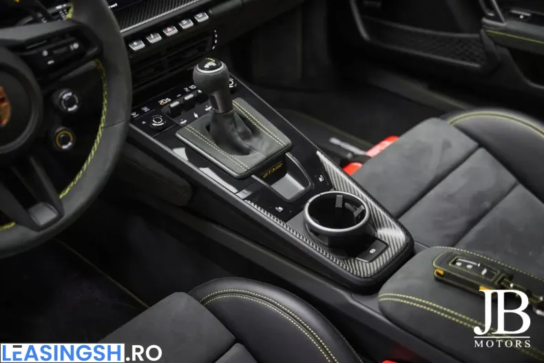 Porsche 992 din 2025 cu 3.100 km - oferta POR210085 - foto 40
