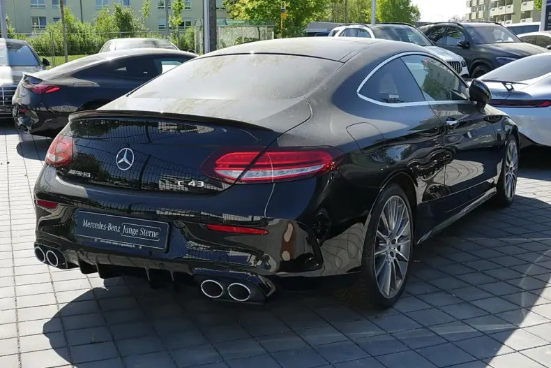 Mercedes-Benz C 43 AMG (Clasa C) din 2023 cu 23.421 km - oferta MER210087 - foto 3