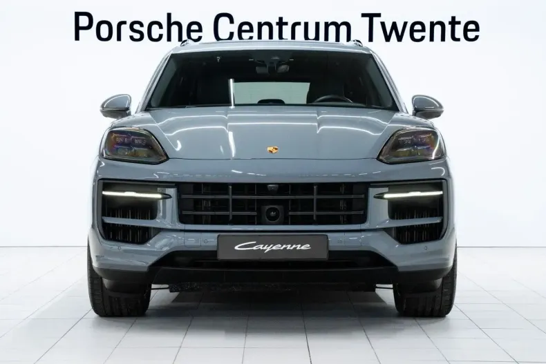 Porsche Cayenne din 2024 cu 23.425 km - oferta POR210088 - foto 2