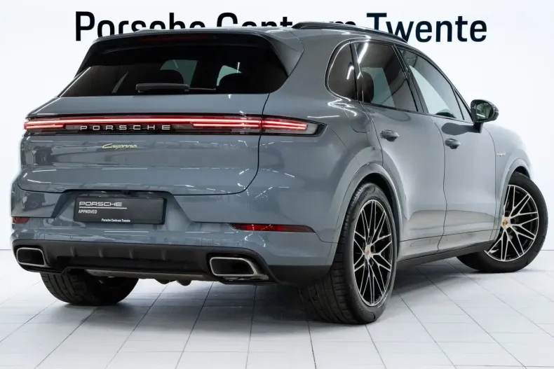 Porsche Cayenne din 2024 cu 23.425 km - oferta POR210088 - foto 3