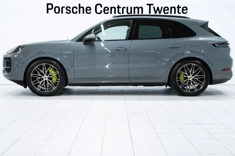 Porsche Cayenne din 2024 cu 23.425 km - oferta POR210088 - foto 5