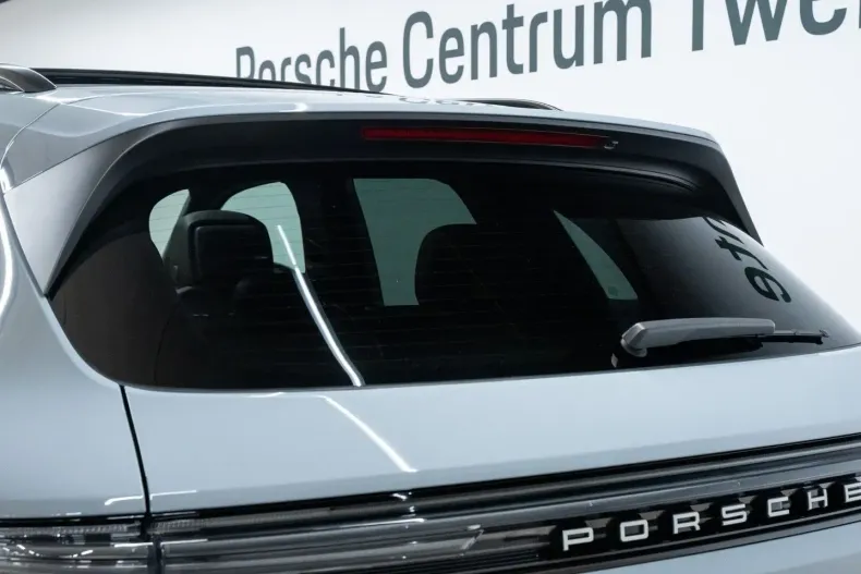 Porsche Cayenne din 2024 cu 23.425 km - oferta POR210088 - foto 19