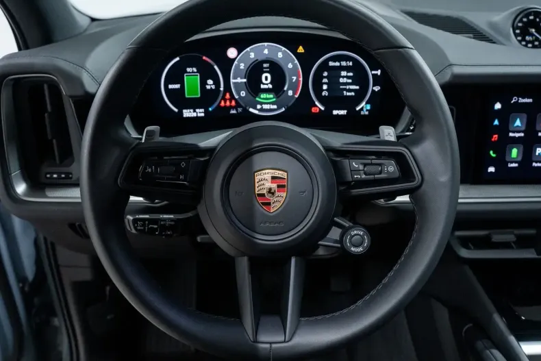 Porsche Cayenne din 2024 cu 23.425 km - oferta POR210088 - foto 26