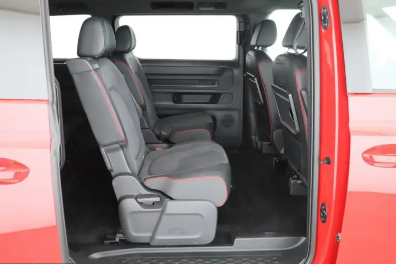 Volkswagen ID. Buzz din 2025 cu 23.900 km - oferta VOL210092 - foto 10