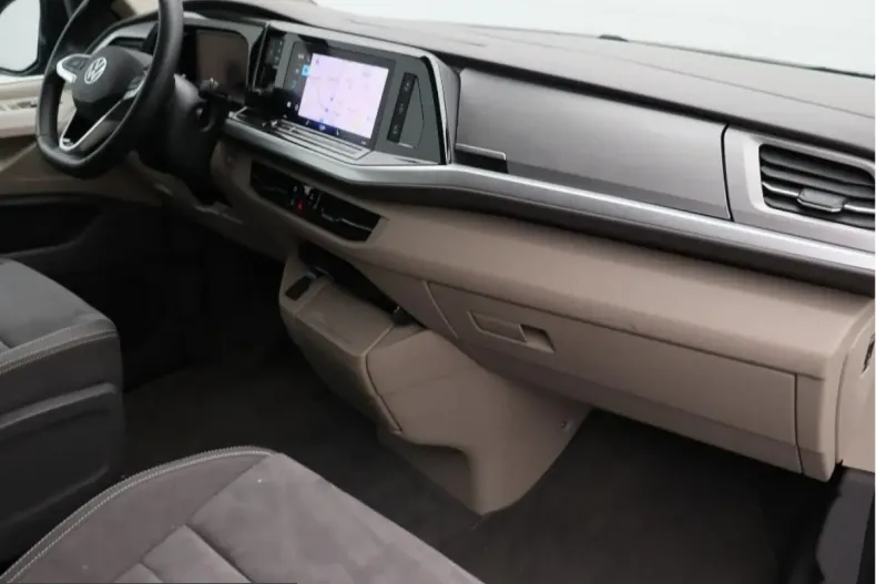 Volkswagen T7 Multivan din 2025 cu 26.355 km - oferta VOL210094 - foto 3