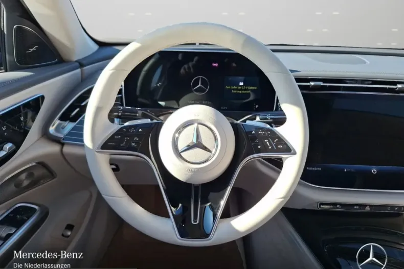 Mercedes-Benz E 200 (Clasa E) din 2024 cu 6.585 km - oferta MER210100 - foto 11