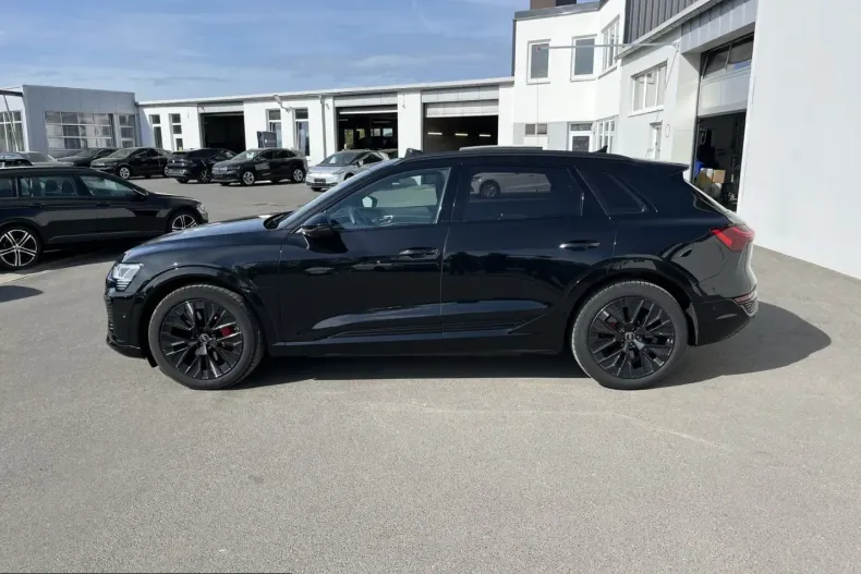 Audi Q8 din 2024 cu 15.618 km - oferta AUD210101 - foto 2
