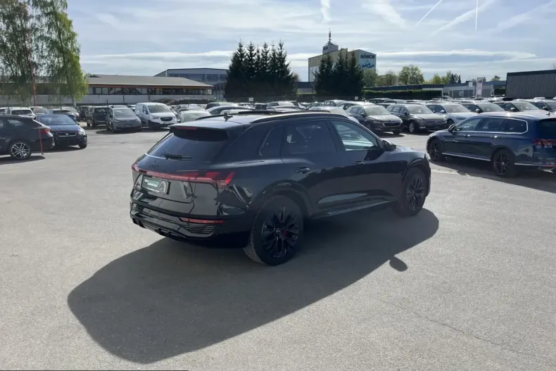 Audi Q8 din 2024 cu 15.618 km - oferta AUD210101 - foto 5
