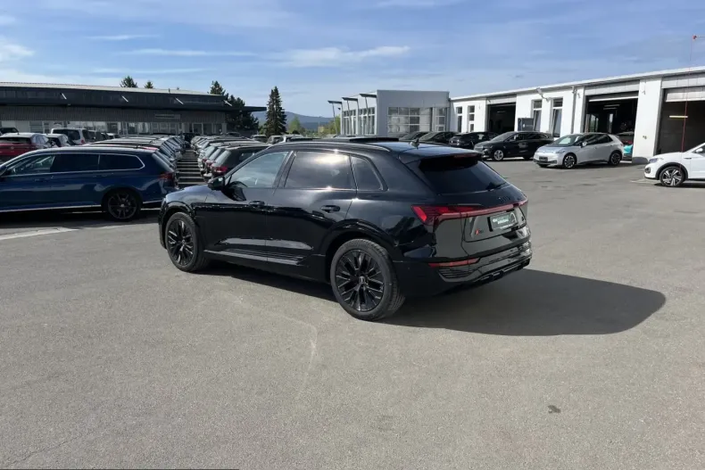 Audi Q8 din 2024 cu 15.618 km - oferta AUD210101 - foto 8