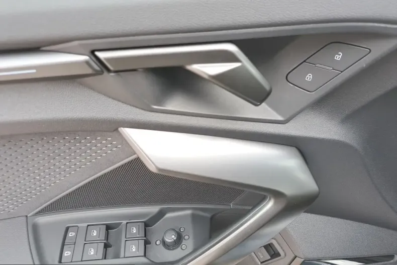 Audi RS3 din 2025 cu 23.157 km - oferta AUD210103 - foto 13